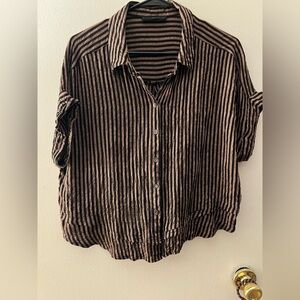 Jane Delaney Black and White Boxy Button Down Shirt with Notched Collar, size L